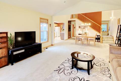 1424 Mackenzie Ln, Elgin, IL 60120 photo 9