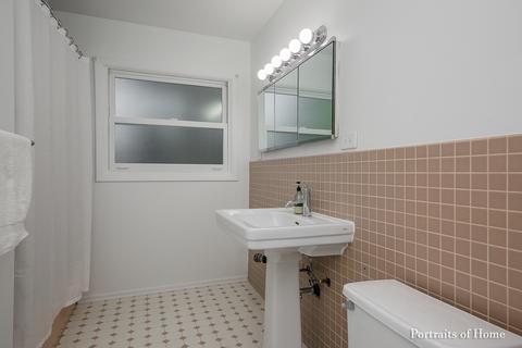 434 N 5th Ave, Des Plaines, IL 60016 photo 13