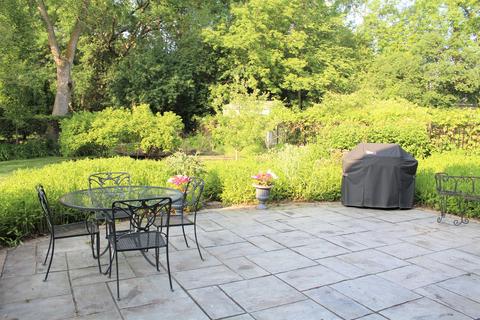 1567 Wadsworth Rd, Wheaton, IL 60189 photo 7