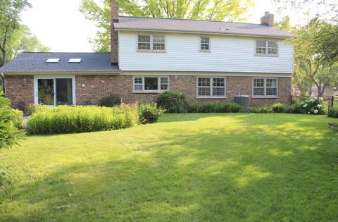 1567 Wadsworth Rd, Wheaton, IL 60189 photo 10