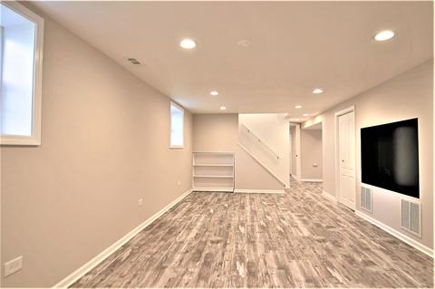 744 N Mavis Ln, Addison, IL 60101 photo 22