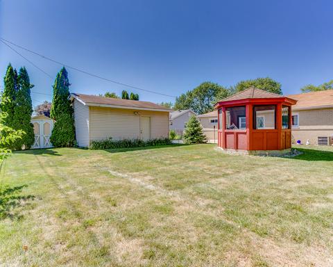 665 Illinois Blvd, Hoffman Estates, IL 60169 photo 23