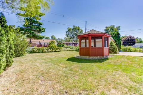 665 Illinois Blvd, Hoffman Estates, IL 60169 photo 22