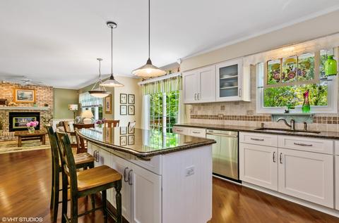 1122 Thatcher Trl, West Dundee, IL 60118 photo 6