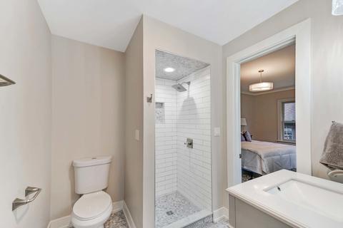 904 N Cross St, Wheaton, IL 60187 photo 17
