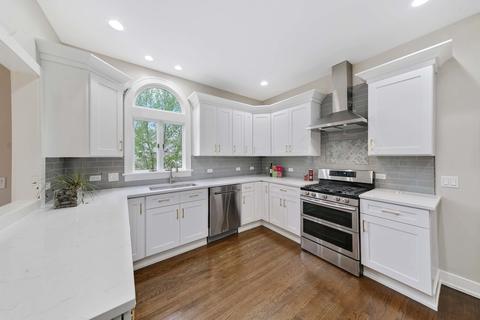 904 N Cross St, Wheaton, IL 60187 photo 4