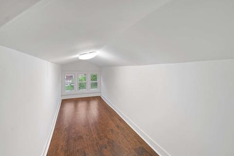 904 N Cross St, Wheaton, IL 60187 photo 25