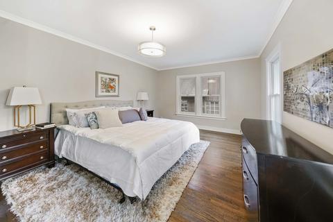 904 N Cross St, Wheaton, IL 60187 photo 14