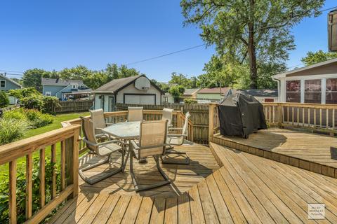 542 Bangs St, Aurora, IL 60505 photo 15
