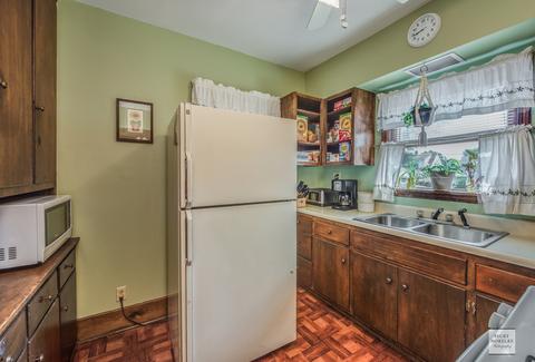 542 Bangs St, Aurora, IL 60505 photo 8