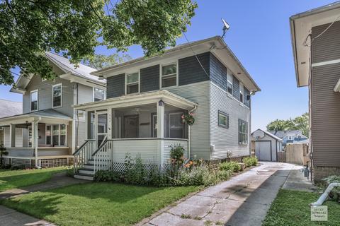 542 Bangs St, Aurora, IL 60505 photo 1