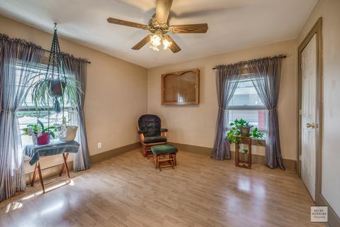542 Bangs St, Aurora, IL 60505 photo 12