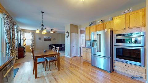 223 Tralee Ln, Mchenry, IL 60050 photo 13