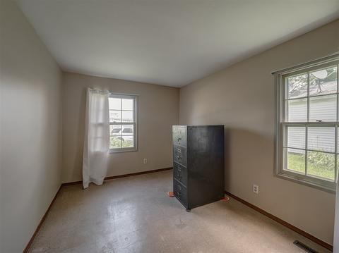 813 E Macarthur Ave, Bloomington, IL 61701 photo 20