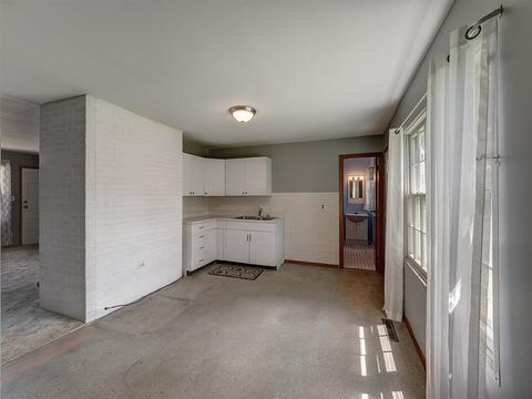 813 E Macarthur Ave, Bloomington, IL 61701 photo 11