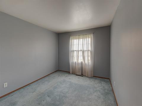 813 E Macarthur Ave, Bloomington, IL 61701 photo 5