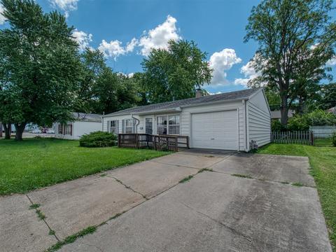 813 E Macarthur Ave, Bloomington, IL 61701 photo 2