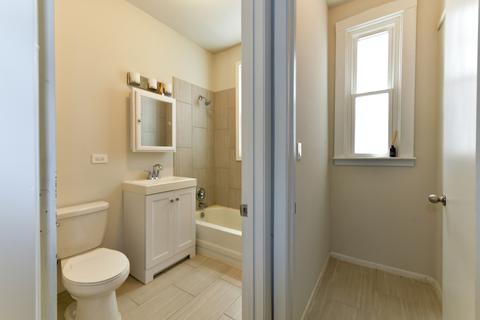 2945 N Ridgeway Ave, Chicago, IL 60618 photo 6