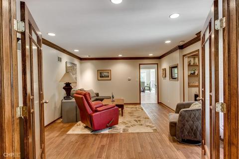741 Becker Rd, Glenview, IL 60025 photo 15