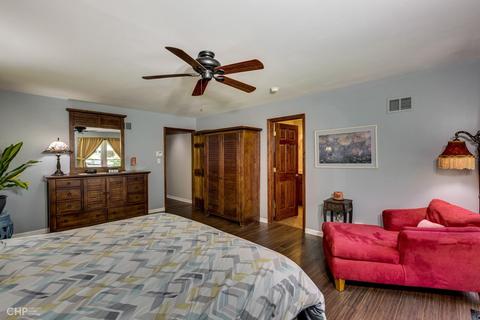 741 Becker Rd, Glenview, IL 60025 photo 19