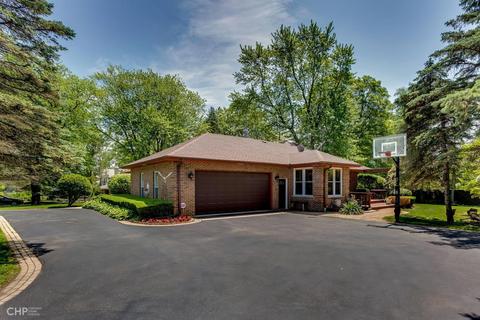 741 Becker Rd, Glenview, IL 60025 photo 2