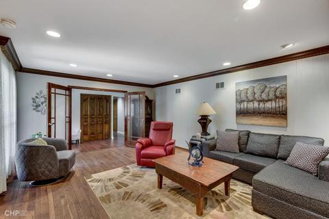 741 Becker Rd, Glenview, IL 60025 photo 16