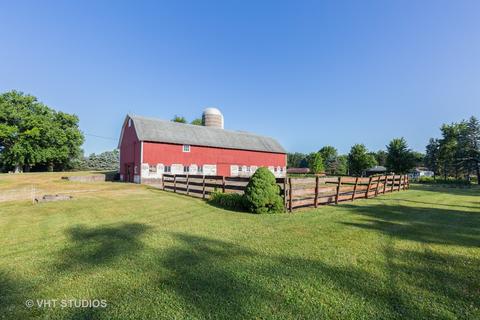 8 N108 Stevens Rd, Elgin, IL 60124 photo 4