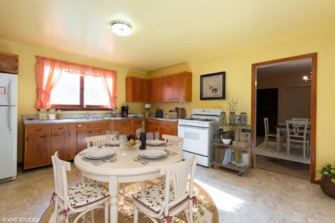 8 N108 Stevens Rd, Elgin, IL 60124 photo 11