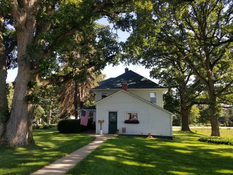 8 N108 Stevens Rd, Elgin, IL 60124 photo 2