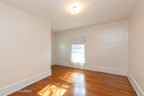 8 N108 Stevens Rd, Elgin, IL 60124 photo 13