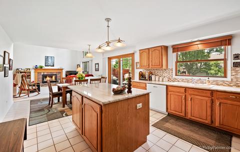 1000 Wakefield Dr, Elgin, IL 60120 photo 17