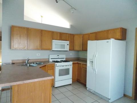 825 Casey Ln, Harvard, IL 60033 photo 4