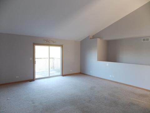 825 Casey Ln, Harvard, IL 60033 photo 2