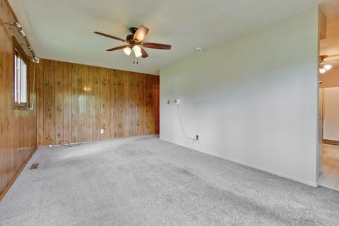5708 Fox Lake Rd, Mchenry, IL 60051 photo 11