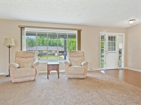 2807 Morningside Dr, Bloomington, IL 61704 photo 3
