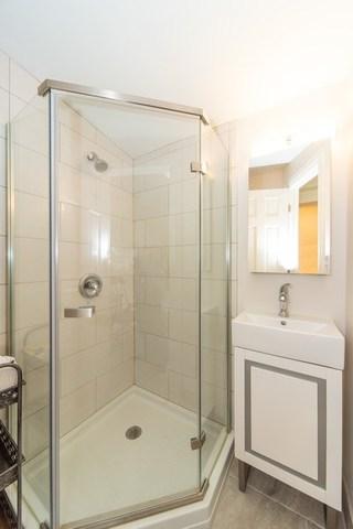 1615 Greenleaf Ave, Des Plaines, IL 60018 photo 12