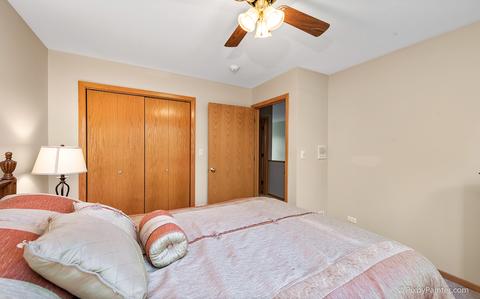 847 Kent Cir, Bartlett, IL 60103 photo 35