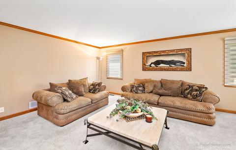 847 Kent Cir, Bartlett, IL 60103 photo 4