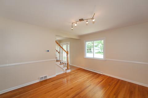 10 Pine St, Deerfield, IL 60015 photo 6