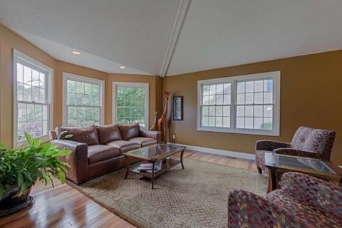 1301 Crown Ct, Bloomington, IL 61704 photo 7