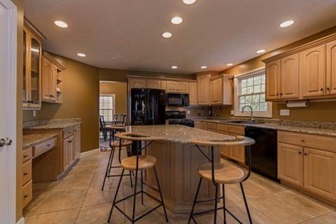 1301 Crown Ct, Bloomington, IL 61704 photo 9