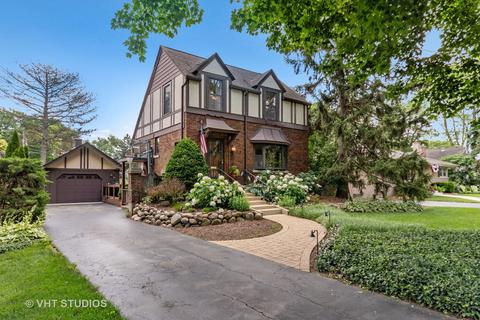 517 S Summit St, Wheaton, IL 60187 photo 1