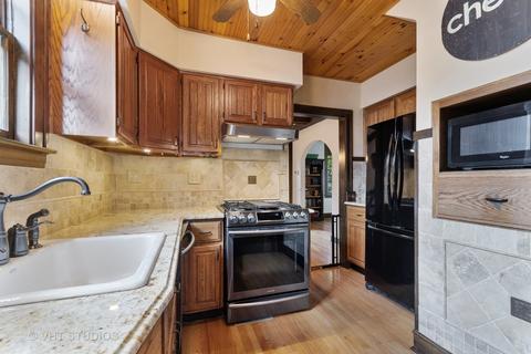 517 S Summit St, Wheaton, IL 60187 photo 6