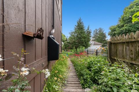 517 S Summit St, Wheaton, IL 60187 photo 22