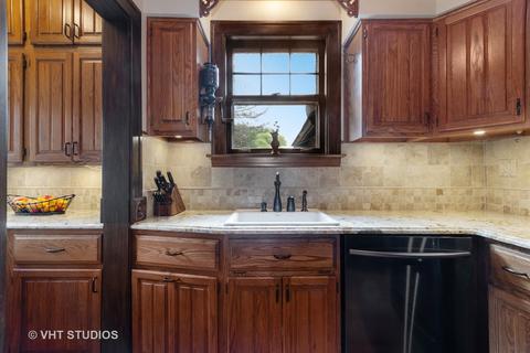 517 S Summit St, Wheaton, IL 60187 photo 7