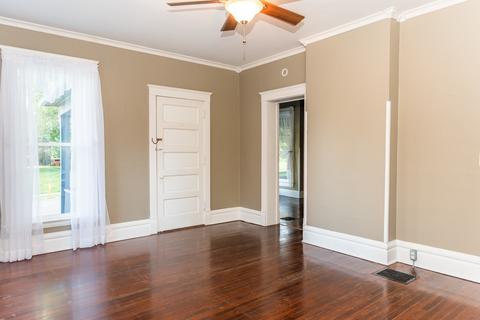 611 E 2nd St, Dixon, IL 61021 photo 8
