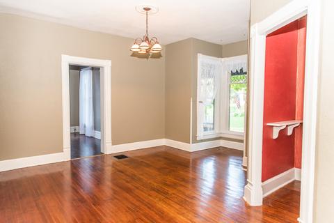 611 E 2nd St, Dixon, IL 61021 photo 5