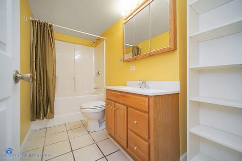 1940 Gardner Cir E, Aurora, IL 60503 photo 21