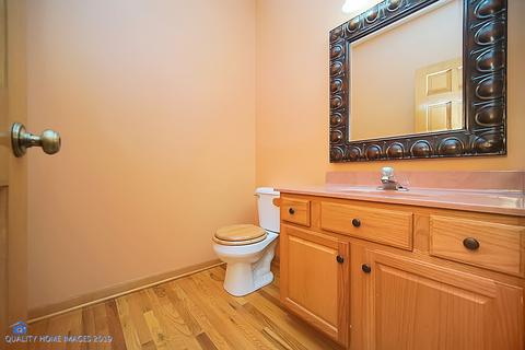 1940 Gardner Cir E, Aurora, IL 60503 photo 11