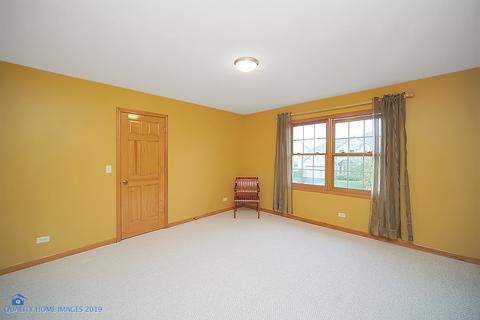 1940 Gardner Cir E, Aurora, IL 60503 photo 17